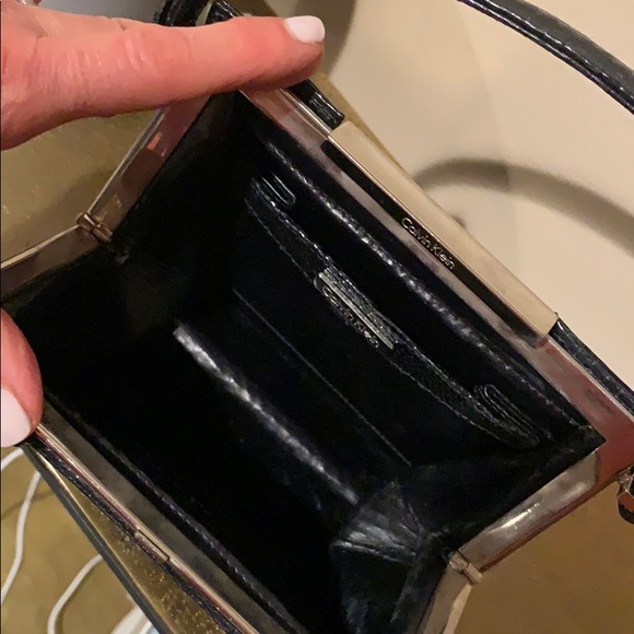 Calvin Klein Snake Embossed Black Patent Lady Bag - Picture 6 of 8